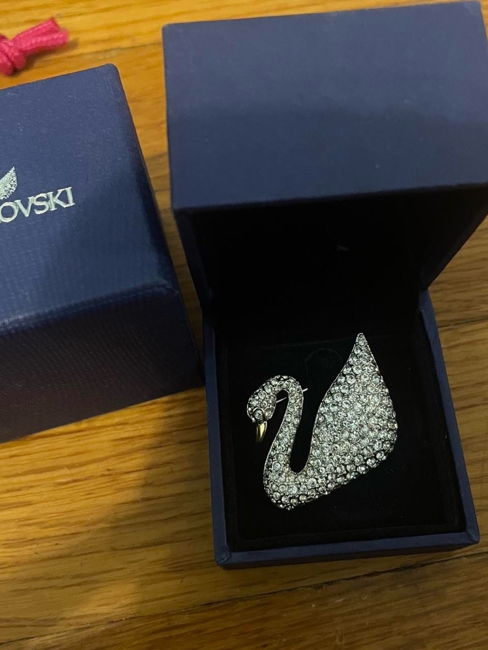 Swarovski Clear Crystal Swan Brooch - Picture 2 of 3